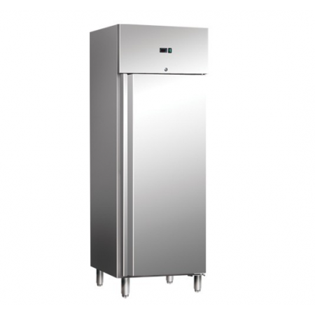 Reech-in freezer, capacity 700 liters